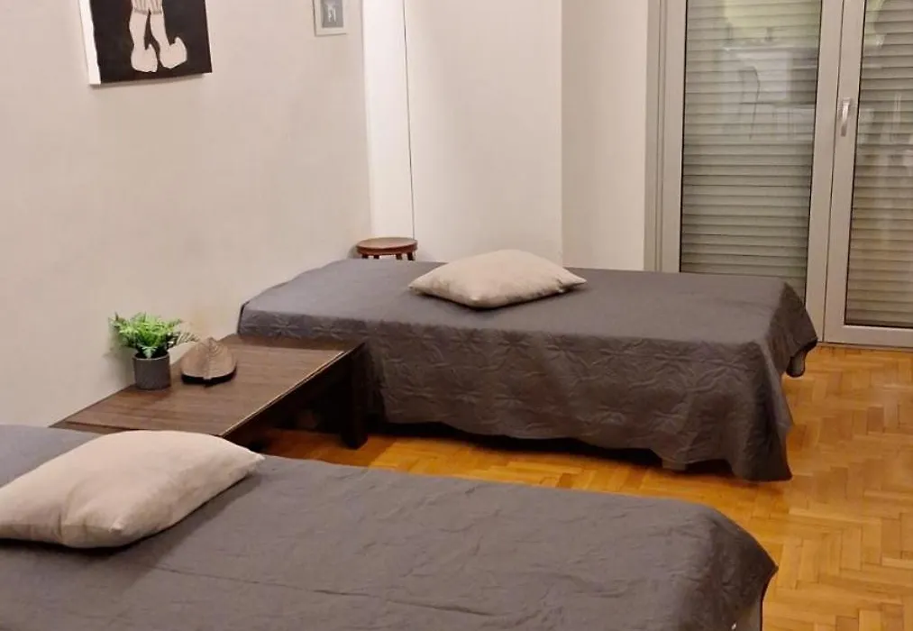 Xenia'S Cozy Apartment-1